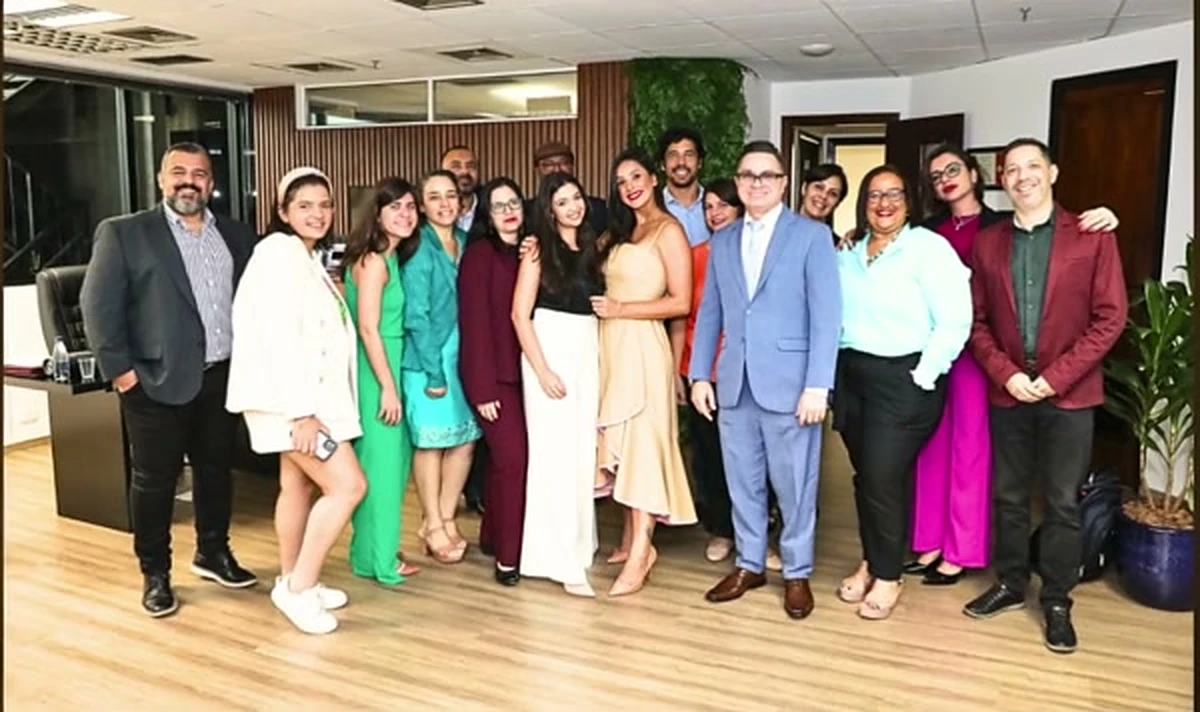 Equipe da Teófilo & Raspantini no escritório de São Paulo