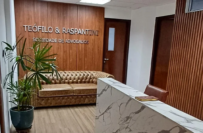 Escritorio - teófilo e raspantini